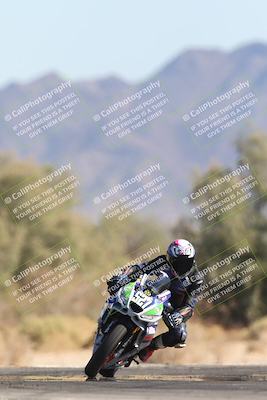 media/Nov-02-2025-CVMA (Sun) [[337aff29ab]]/Race 8-Formula Lightweight Twins Shootout/